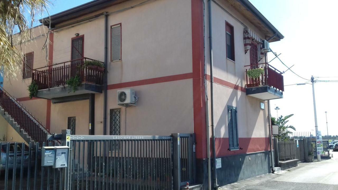 Fontanarossa Airport Apartment Catánia Buitenkant foto
